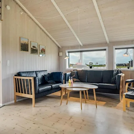 Velholdt Med Dejlig Terrasse I Vrist Sj626 度假居