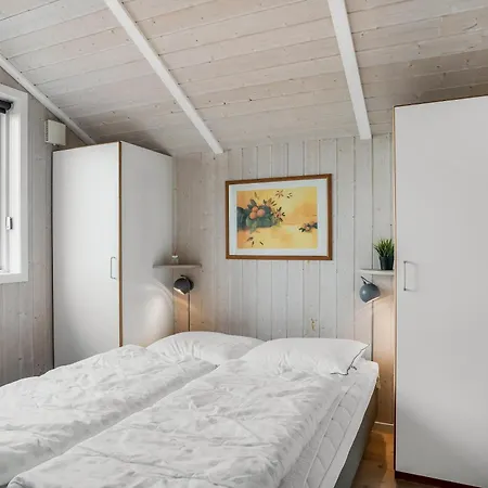 Velholdt Med Dejlig Terrasse I Vrist Sj626 *