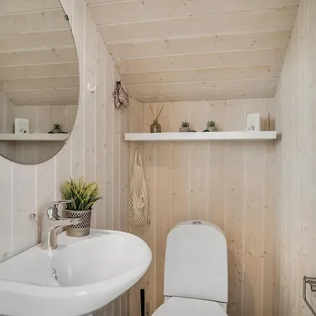 Velholdt Med Dejlig Terrasse I Vrist Sj626 *