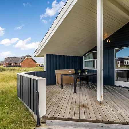 Velholdt Med Dejlig Terrasse I Vrist Sj626 Harboør